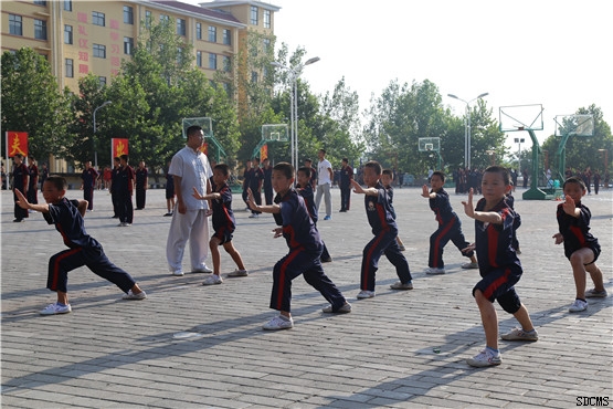 孩子在嵩山少林武僧团培训基地每一天都在进步