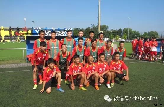 乐动足球培训学校学费大约多少一年?我一个朋